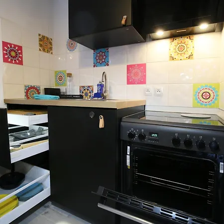 Vitamine - Services Sur-mesure Et Parking Gratuit Apartamento